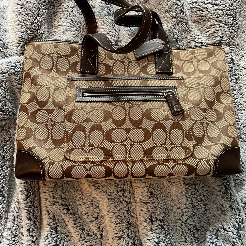 Hand bag